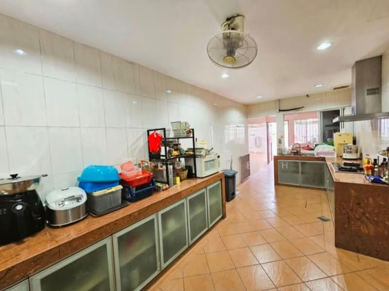 Rumah Berkembar untuk Dijual di Damansara Legenda (Petaling Jaya) - Alfred Cheah - Kitchen - PropertyGuru.com.my
