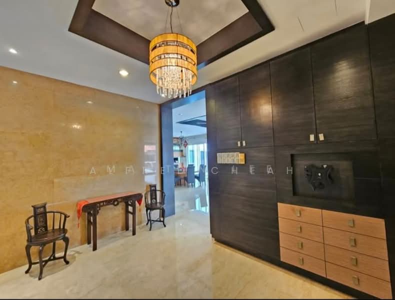 Rumah Berkembar untuk Dijual di Damansara Legenda (Petaling Jaya) - Alfred Cheah - Entrance - PropertyGuru.com.my