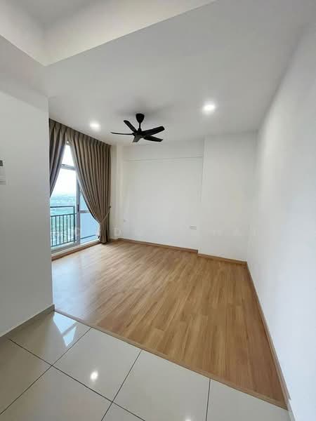 Midas @ Seri Alam untuk Untuk Dijual - RM 398,000, Apr 2026 - Living Room - PropertyGuru.com.my