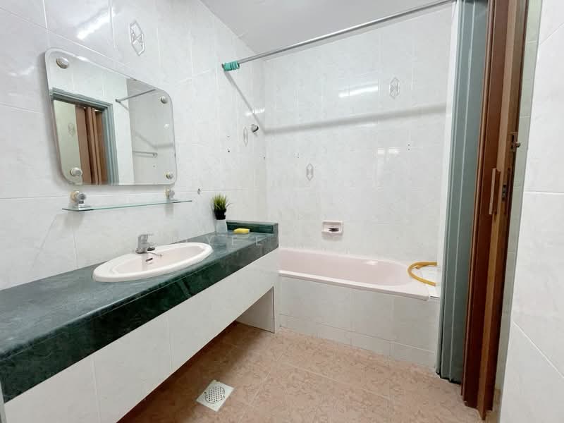 Condominium for Sale at Casa Mila - Coyee Wong - Bathroom - PropertyGuru.com.my