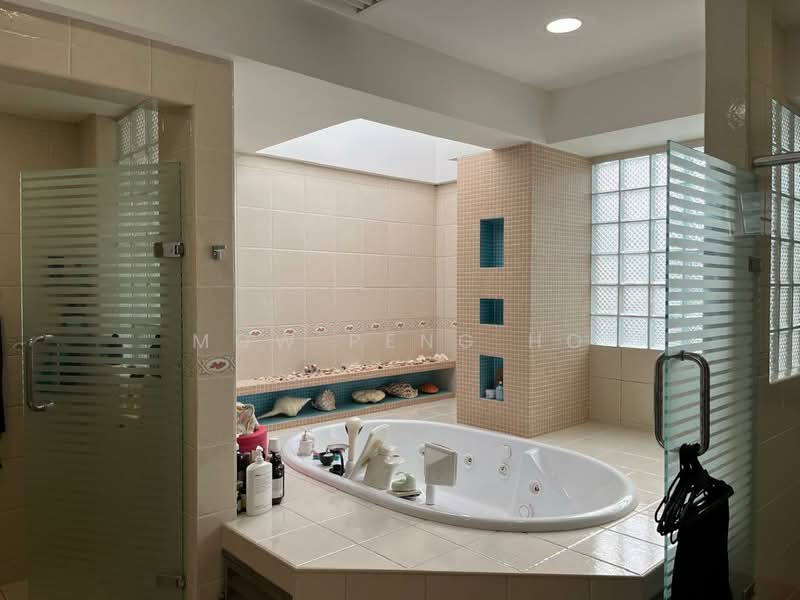 Bungalow for Sale in Taman TAR (Tun Abdul Razak) (Ampang) - Mow Peng Ho - Bathroom - PropertyGuru.com.my