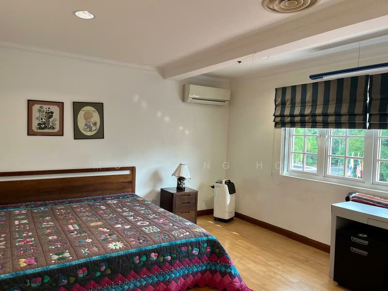 Bungalow for Sale in Taman TAR (Tun Abdul Razak) (Ampang) - Mow Peng Ho - Bedroom - PropertyGuru.com.my