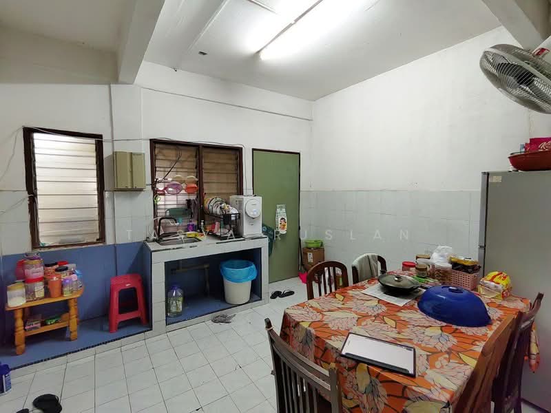 2-storey Terraced House for Sale in Desa Sri Jenaris (Kajang) - Tasya Ruslan - Kitchen - PropertyGuru.com.my