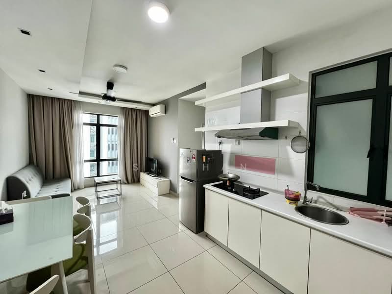 ARC @ Austin Hills untuk Untuk Disewa - RM 1,650 /bulan, Apr 2026 - Living Room - PropertyGuru.com.my