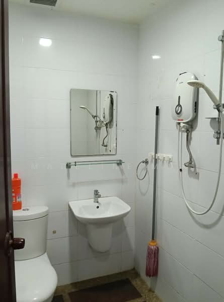Condominium for Sale at Bangsar Puteri - Madeline Mok - Common Bathroom - PropertyGuru.com.my