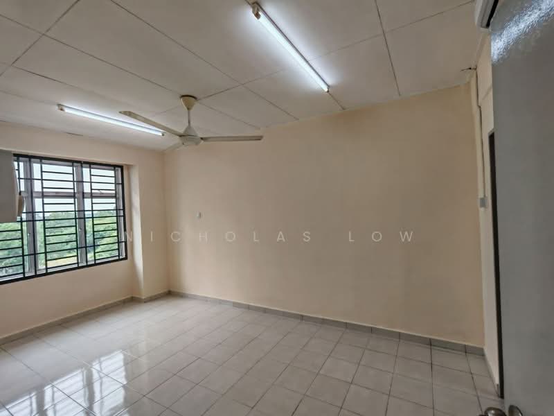 Apartment for Rent at Seri Mutiara Mas - Nicholas Low - Interior - PropertyGuru.com.my