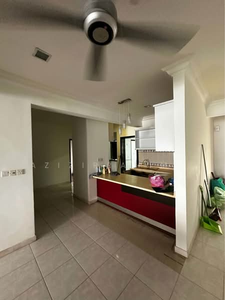 Condominium for Sale at Cyber Heights Villa - Azizirrahim . - Kitchen - PropertyGuru.com.my