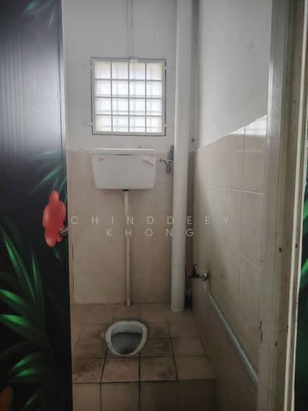Shop for Rent in Ampang Waterfront (Ampang) - Chinddeey Khong - Bathroom - PropertyGuru.com.my