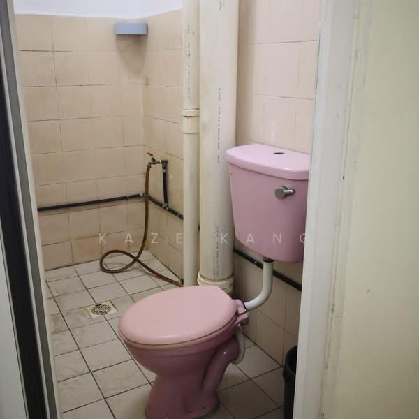 Desa Selatan untuk Untuk Disewa - RM 900 /bulan, Mac 2026 - Bathroom - PropertyGuru.com.my