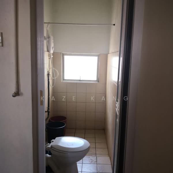 Desa Selatan untuk Untuk Disewa - RM 900 /bulan, Mac 2026 - Bathroom - PropertyGuru.com.my