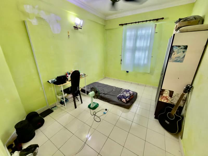 Apartment for Sale at Zamrud Apartment - Khairul Zainal - Bedroom - PropertyGuru.com.my