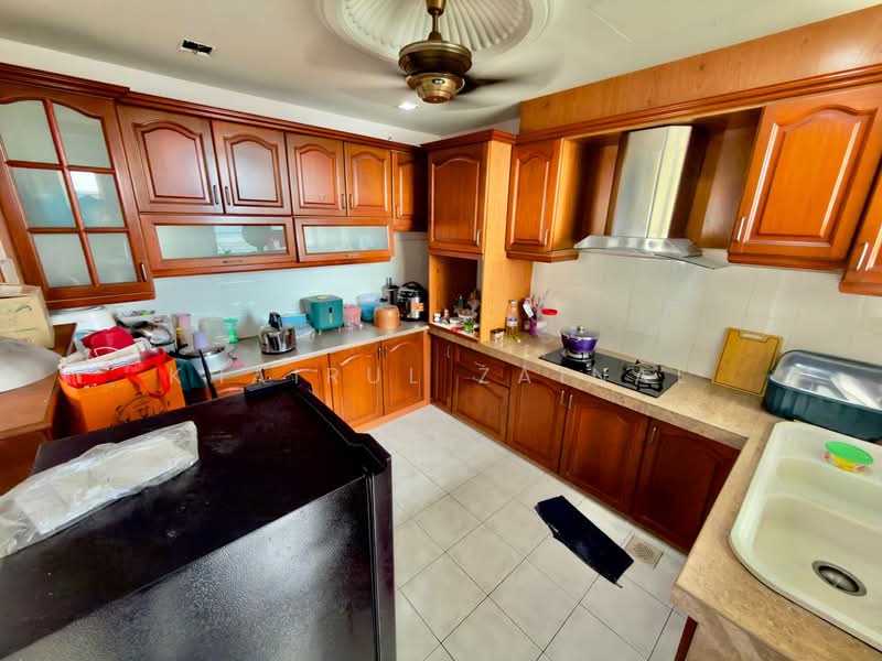 Apartment for Sale at Zamrud Apartment - Khairul Zainal - Kitchen - PropertyGuru.com.my