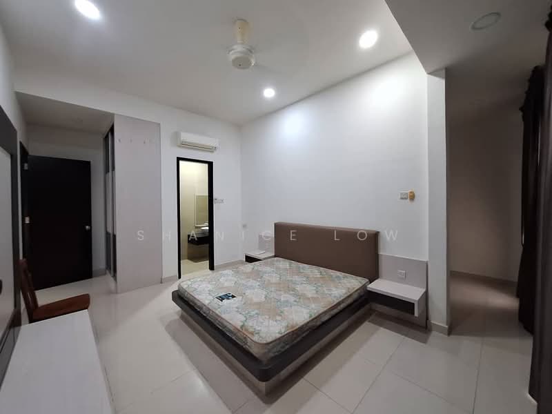 Bungalow for Rent in Bandar Puteri Puchong (Puchong) - Shanice Low - Bedroom - PropertyGuru.com.my