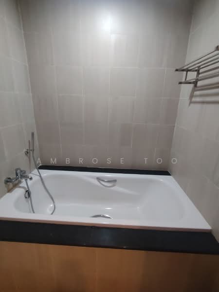 The Capsquare Residences untuk Untuk Dijual - RM 1,000,000, Mac 2026 - Bathroom - PropertyGuru.com.my