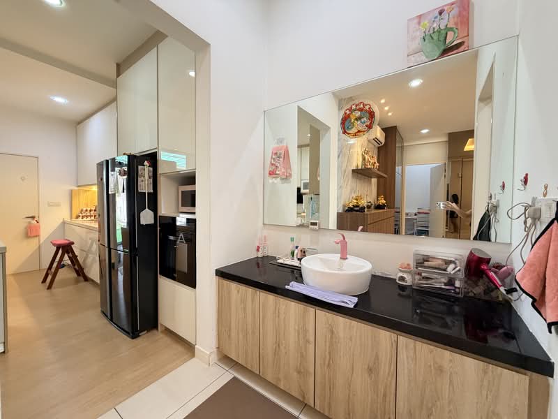 3-storey Terraced House for Sale in Puchong (Selangor) - Angel Ng - Kitchen - PropertyGuru.com.my