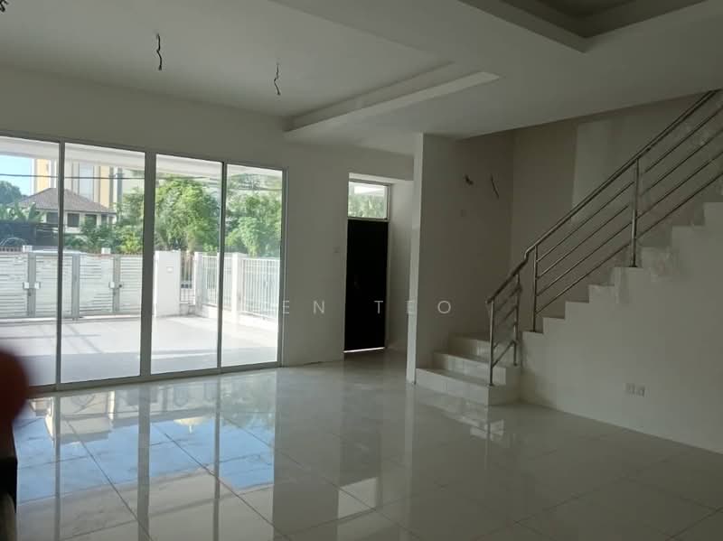 3-storey Terraced House for Sale in Taman Nyaman Indah (Balik Pulau) - Pen Teo - Living Room - PropertyGuru.com.my