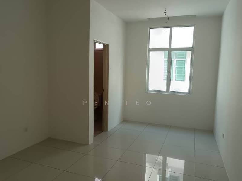 3-storey Terraced House for Sale in Taman Nyaman Indah (Balik Pulau) - Pen Teo - Bedroom  - PropertyGuru.com.my