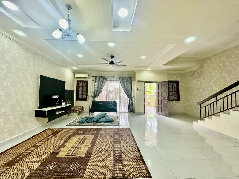 Bukit Bandaraya Sekyen U11 Shah Alam Landed untuk Untuk Dijual - RM 710,000, Apr 2026 - Living Room - PropertyGuru.com.my