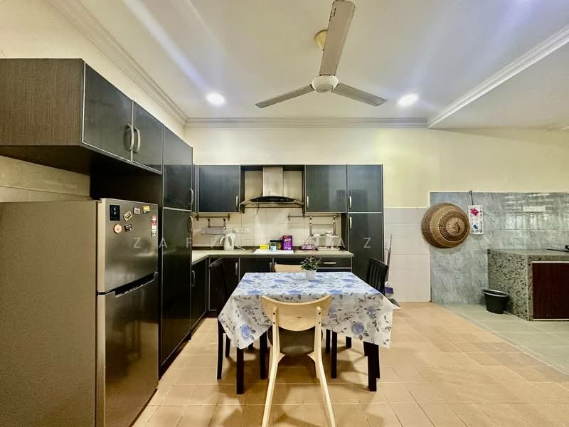 Bukit Bandaraya Sekyen U11 Shah Alam Landed untuk Untuk Dijual - RM 710,000, Apr 2026 - Kitchen - PropertyGuru.com.my