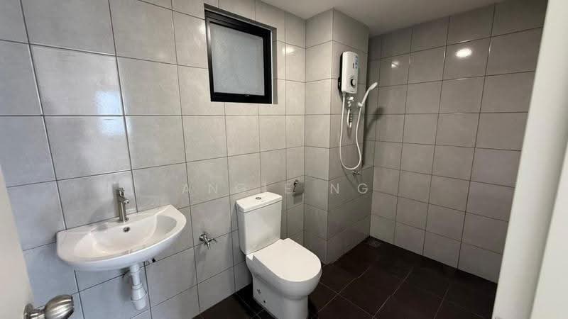 Kediaman Servis untuk Dijual di Hana @ Eco Ardence - Angie Ng - Bathroom - PropertyGuru.com.my