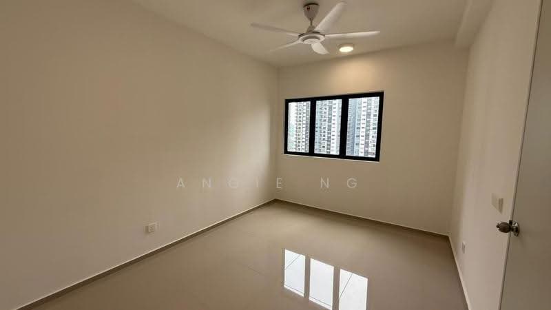 Kediaman Servis untuk Dijual di Hana @ Eco Ardence - Angie Ng - Bedroom - PropertyGuru.com.my