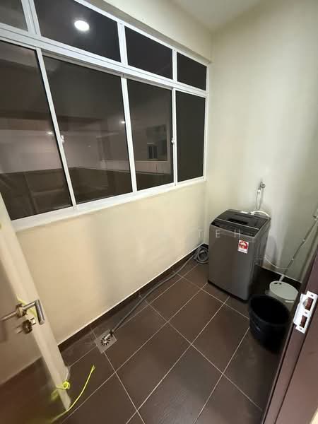 Condominium for Rent at Paraiso Residence @ The Earth - Allvin Teh - Balcony - PropertyGuru.com.my