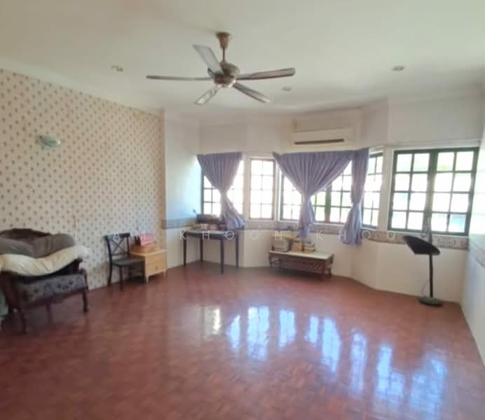 Semi-Detached House for Sale in Jelutong Timur (Jelutong) - Liam Khoon Khoo - Living Room - PropertyGuru.com.my
