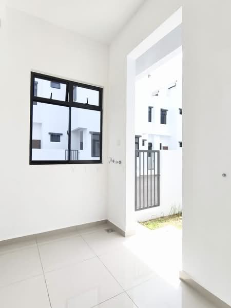 2-storey Terraced House for Sale in Bandar Dato Onn (Tebrau) - Yik Tat - Exterior - PropertyGuru.com.my