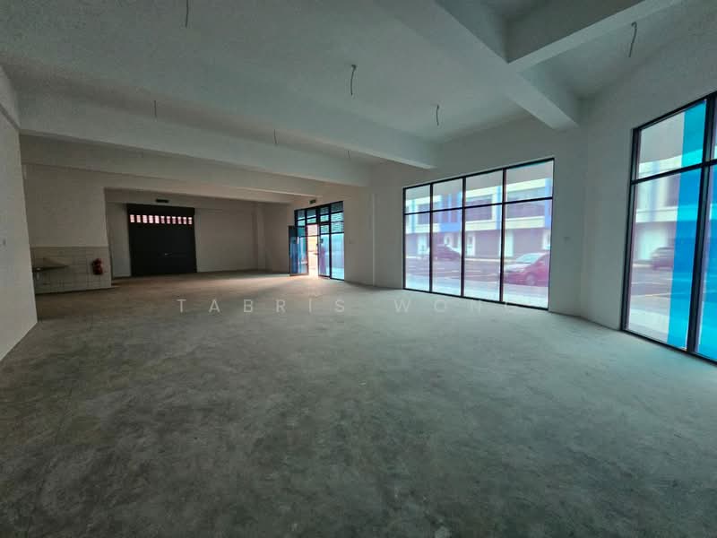 Shop / Office for Sale in Seksyen 35 (Shah Alam) - Tabris Wong - Interior - PropertyGuru.com.my