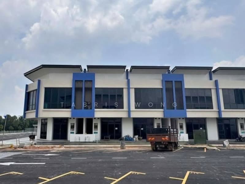 Shop / Office for Sale in Seksyen 35 (Shah Alam) - Tabris Wong - Exterior - PropertyGuru.com.my