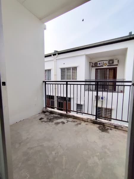 2-storey Terraced House for Rent in Setia Ecohill (Semenyih) - JX Chong - Balcony - PropertyGuru.com.my