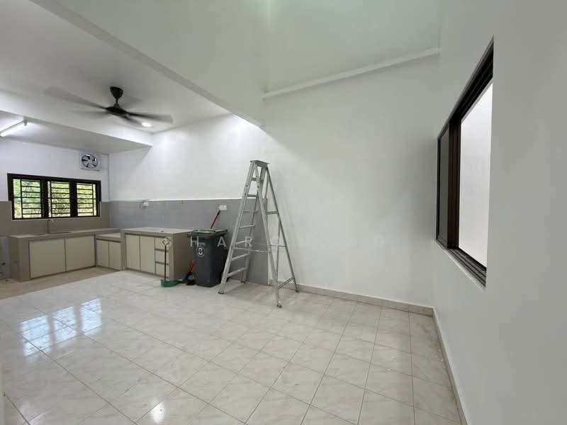 1-storey Terraced House for Sale in Taman Johor Jaya (Johor Bahru) - Sharon Ng - Kitchen - PropertyGuru.com.my