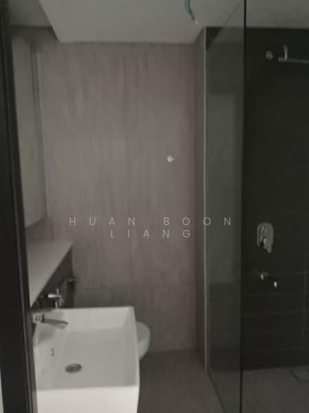 Service Residence for Rent at Cantara Residences - Huan Boon Liang - Bathroom - PropertyGuru.com.my