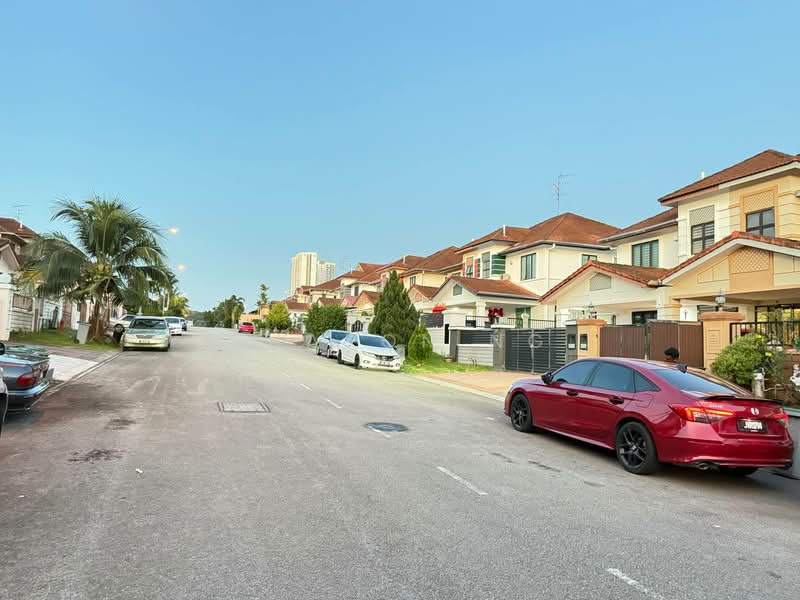 Cluster House for Sale in Austin Heights (Tebrau) - Sharon Ng - Exterior - PropertyGuru.com.my