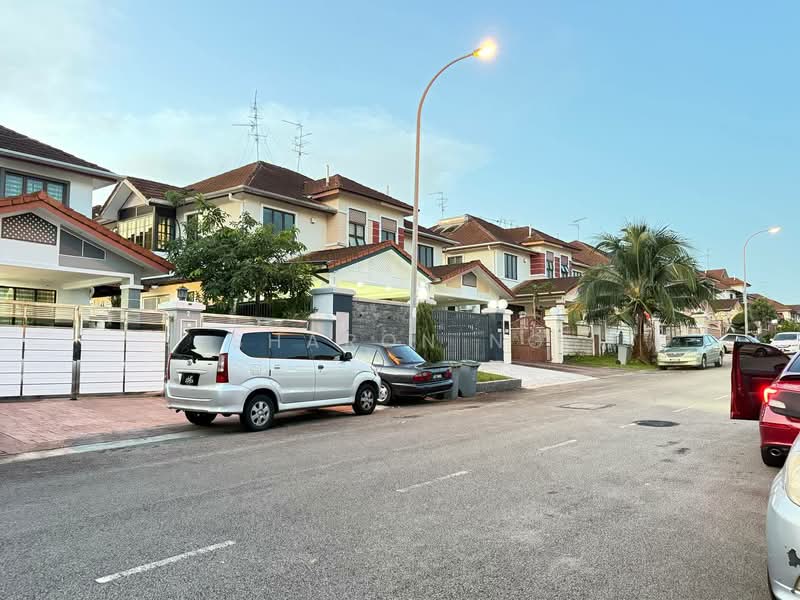 Cluster House for Sale in Austin Heights (Tebrau) - Sharon Ng - Exterior - PropertyGuru.com.my