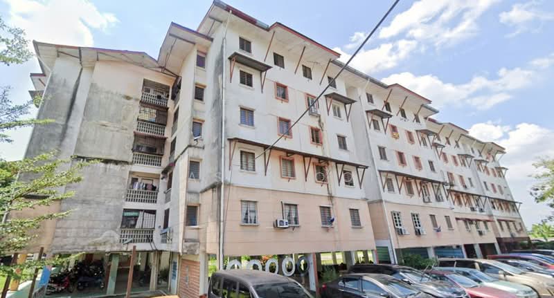 1600 sf FREEHOLD Shop Apartment @ Pangsapuri Melati, Taman Bukit Subang, Seksyen U16 untuk Untuk Dijual - RM 380,000, Apr 2026 - Exterior - PropertyGuru.com.my