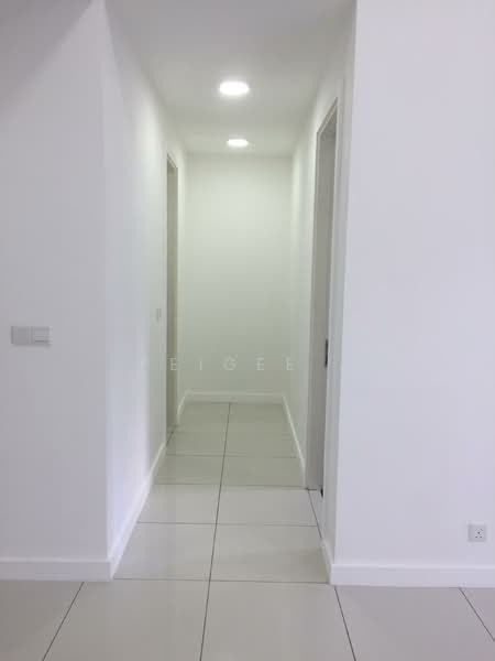 Condominium for Sale at The Veo - PeiGee . - Corridor - PropertyGuru.com.my