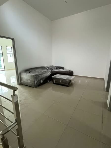 2-storey Terraced House for Sale in Taman Bestari Indah (Ulu Tiram) - Valerie Hee - Living Room - PropertyGuru.com.my