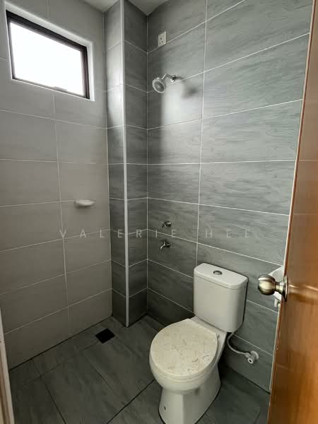 2-storey Terraced House for Sale in Taman Bestari Indah (Ulu Tiram) - Valerie Hee - Bathroom - PropertyGuru.com.my