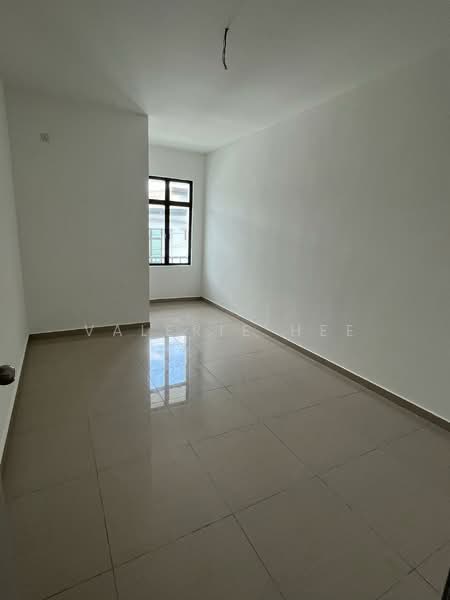 2-storey Terraced House for Sale in Taman Bestari Indah (Ulu Tiram) - Valerie Hee - Interior - PropertyGuru.com.my