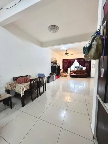 Garden Residency @ Seri Alam untuk Untuk Dijual - RM 750,000, Mac 2026 - Living Room - PropertyGuru.com.my