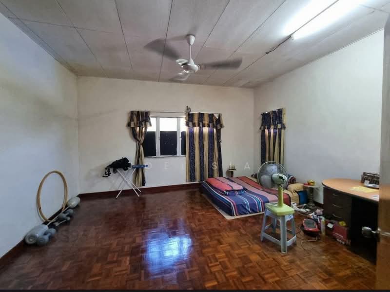 Semi-Detached House for Sale in Klang (Selangor) - Joel Sia - Bedroom - PropertyGuru.com.my