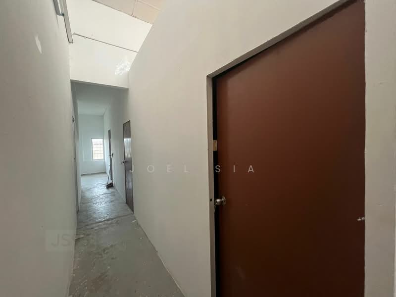 Bayu Perdana Shoplot Office 20x75 Unit For Rent untuk Untuk Disewa - RM 1,000 /bulan, Apr 2026 - Corridor - PropertyGuru.com.my
