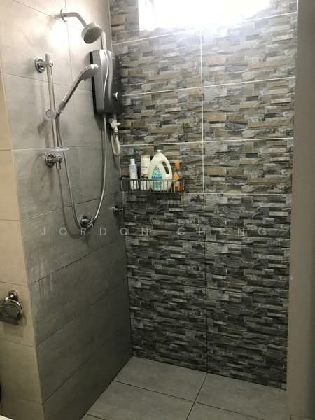 Service Residence for Rent at KL Traders Square - Jordon Cheng - Bathroom - PropertyGuru.com.my
