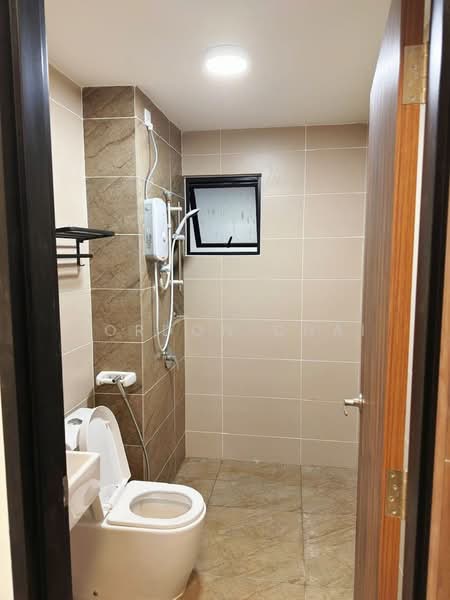 Service Residence for Sale at Veranda Residence - Gordon Chai - Bathroom - PropertyGuru.com.my