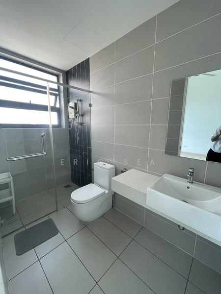 Service Residence for Rent at The Cruise Residence - Eric Sea - Bathroom - PropertyGuru.com.my