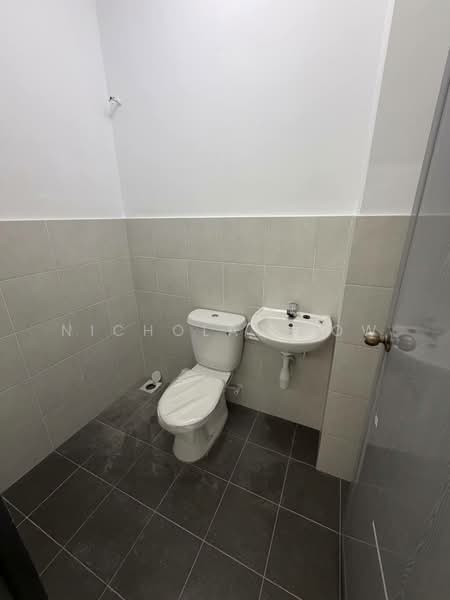 2.5-storey Terraced House for Rent in Taman Pulai Mutiara (Iskandar Puteri (Nusajaya)) - Nicholas Low - Bathroom - PropertyGuru.com.my