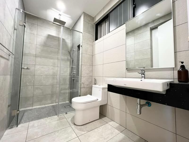 Servis Apartment untuk Disewa di The Sentral Suites - Li Ping - Bathroom - PropertyGuru.com.my