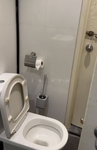 Service Residence for Sale at Maritime Suite - Ben Hew - Bathroom - PropertyGuru.com.my