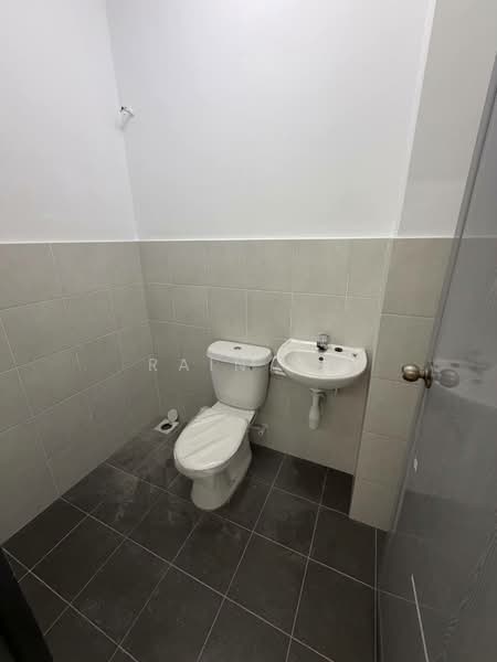 2.5-storey Terraced House for Rent in Taman Pulai Mutiara (Iskandar Puteri (Nusajaya)) - Rain Ng - Bathroom - PropertyGuru.com.my